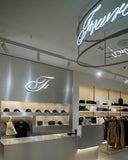 <p>I nostri <em>Flagship  stores</em></p>